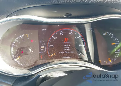 2015 Jeep Grand Cherokee Limited z USA, uszkodzony, nr VIN 1C4RJFBG3FC630927